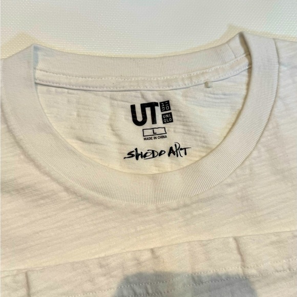 Uniqlo T-Shirt white in good condition - Picture 1 of 2